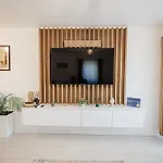 Luxury Designer - Romanescu Park *