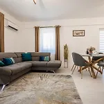 Luxury Designer - Romanescu Park Craiova