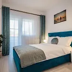 Luxury Designer - Romanescu Park Lägenhet