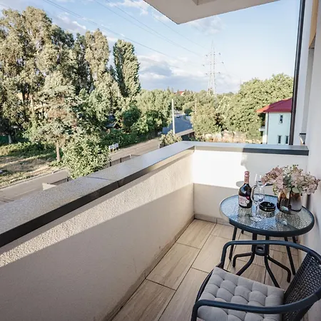 Luxury Designer - Romanescu Park