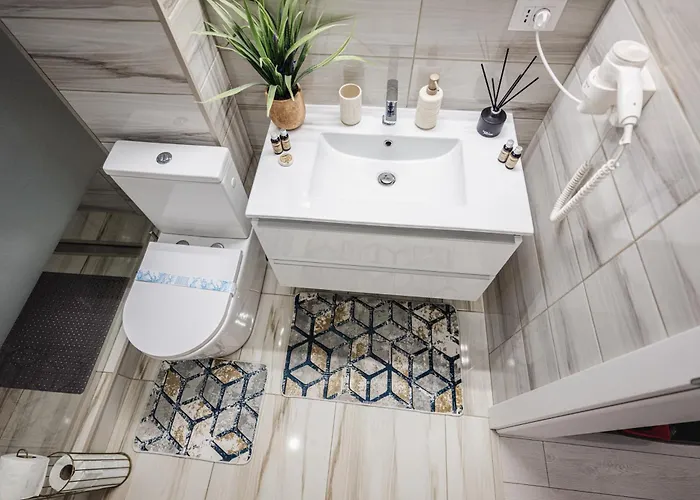 Luxury Designer - Romanescu Park