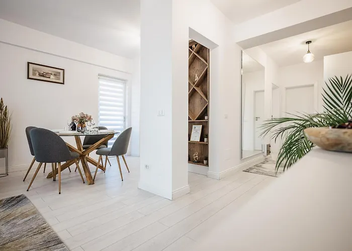 Апартаменты Luxury Designer - Romanescu Park Крайова